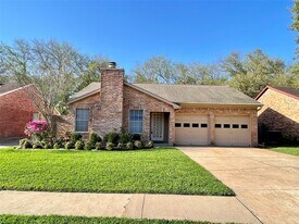 2551 Coopers Post Ln in Sugar Land, TX - Building Photo