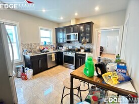 83 Newbury St, Unit 1 in Somerville, MA - Building Photo