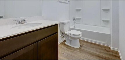 635 Whoopers Lp in Uhland, TX - Building Photo - Building Photo