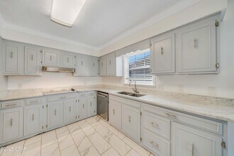 205 Sunset Ln in Panama City Beach, FL - Building Photo - Building Photo