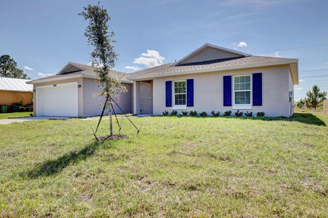 1294 SW Patricia Ave in Port St. Lucie, FL - Building Photo - Building Photo