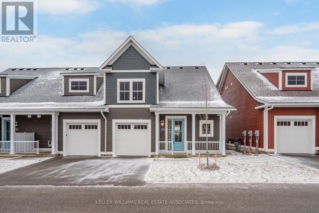 26 Allison Ln in Midland, ON - Building Photo