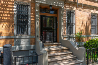 671 Vanderbilt Ave in Brooklyn, NY - Foto de edificio - Building Photo