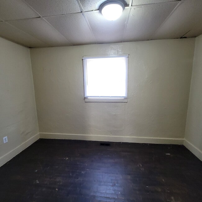 225 Trowbridge St in Indianapolis, IN - Foto de edificio - Building Photo