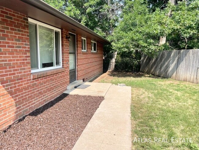 124 W Cheyenne Rd in Colorado Springs, CO - Building Photo - Building Photo