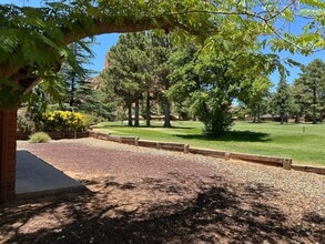 185 Fairway Oaks Dr in Sedona, AZ - Building Photo - Building Photo
