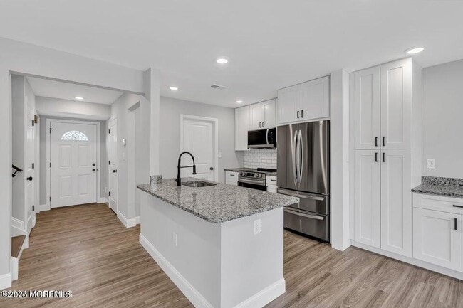 14 Wren Way in Howell, NJ - Building Photo - Building Photo