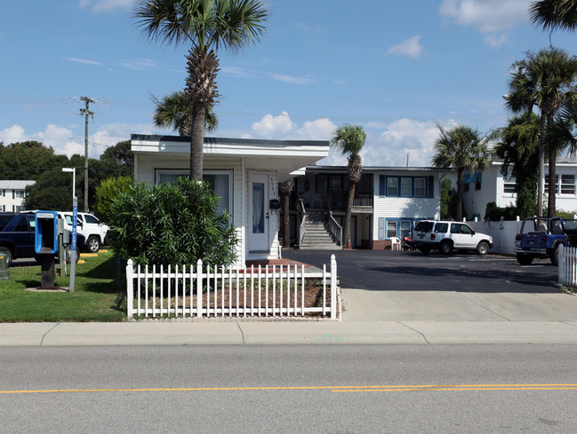 Ocean Palms Apartments