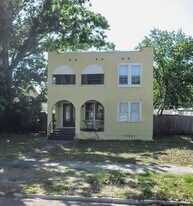 1310 28th St N, Unit Upper in St. Petersburg, FL - Building Photo