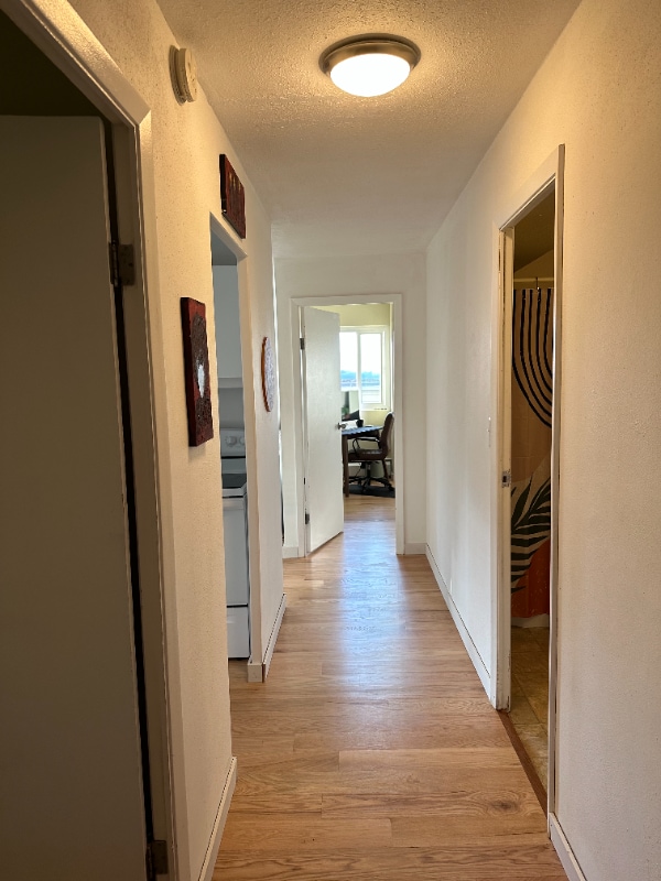 1200 Boylston Ave in Seattle, WA - Foto de edificio - Building Photo