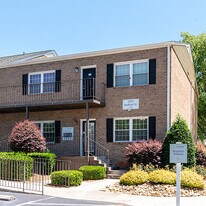 501 Towns in Durham, NC - Building Photo