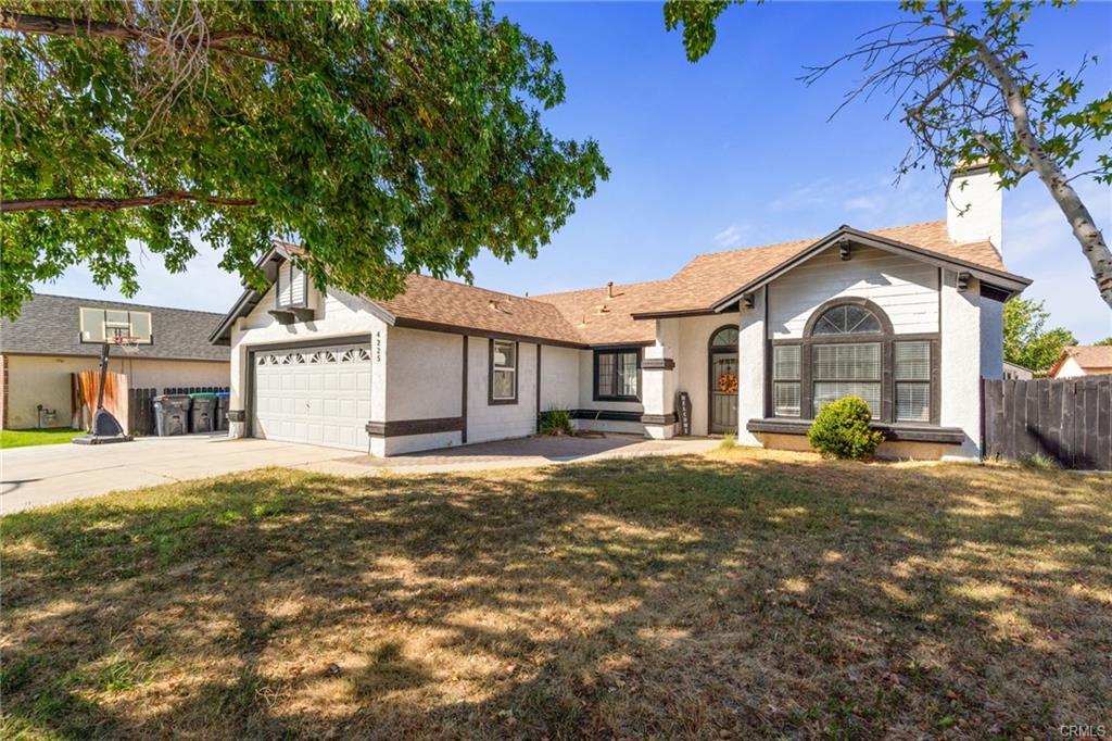 4225 Saddleback Rd in Palmdale, CA - Building Photo