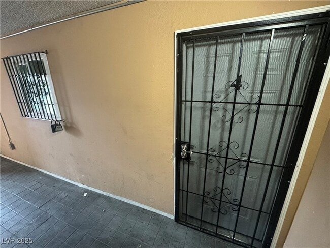 3520 Cambridge St in Las Vegas, NV - Building Photo - Building Photo