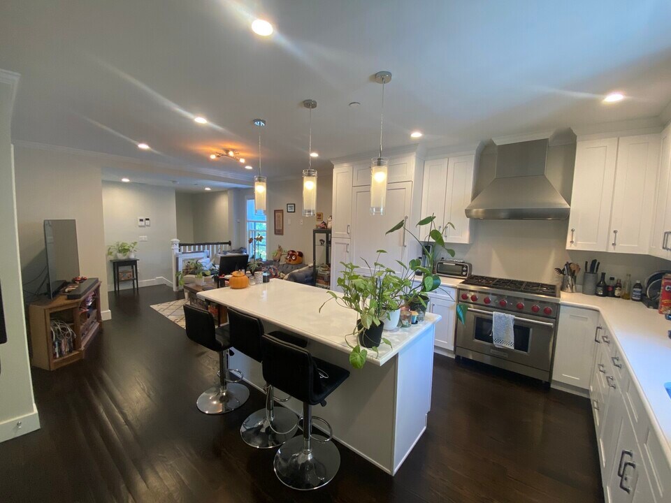 57 Hurley St, Unit 3 in Cambridge, MA - Foto de edificio