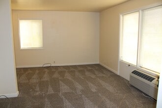 110 Lavender Ct, Unit #7 in Wenatchee, WA - Foto de edificio - Building Photo