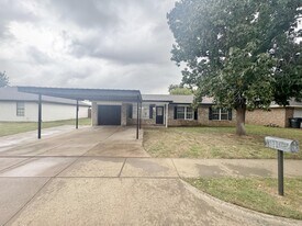 4318 Hillsboro in Wichita Falls, TX - Building Photo