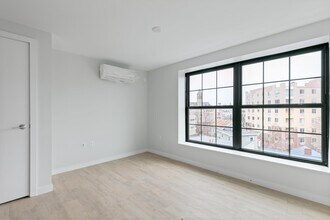 22 Soden St, Unit 306 in Cambridge, MA - Building Photo - Building Photo