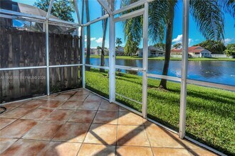 1337 Presidio Dr in Weston, FL - Building Photo - Building Photo