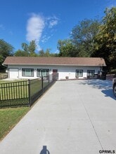 1202 Lake Ct in Plattsmouth, NE - Building Photo - Building Photo
