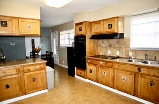 5715 Hirondel in Houston, TX - Building Photo