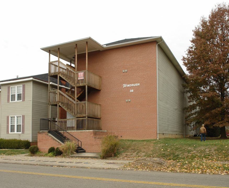 Windrush Apartments in Huntington, WV - Building Photo