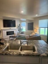 304 Post Oak Dr in Cedar Falls, IA - Building Photo - Building Photo