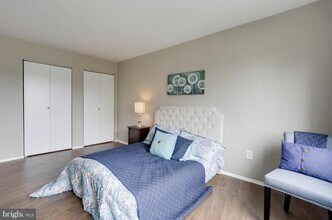 1111 University Blvd W, Unit 411 in Silver Spring, MD - Building Photo - Building Photo
