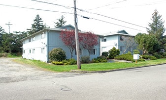 435 Laurel St in Florence, OR - Building Photo