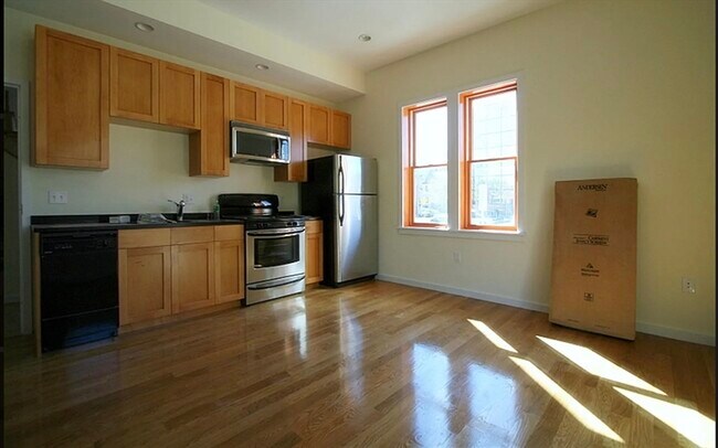 2 Beech St in Cambridge, MA - Building Photo - Building Photo