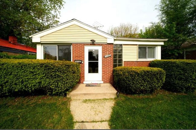 property at 14425 University Ave