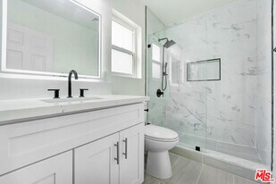 1255 26th St in Santa Monica, CA - Building Photo