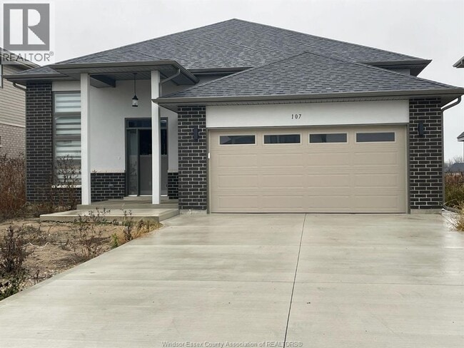 property at 107 Kingsbridge Dr