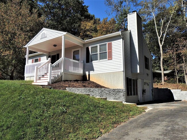 property at 19 Ashwood Dr