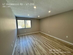 47 Avonwood Rd in Avon, CT - Building Photo - Building Photo