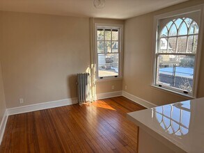 120 Greenwood Ave in Wyncote, PA - Foto de edificio - Building Photo