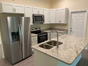 5005 Tradewinds in La Belle, FL - Building Photo - Building Photo