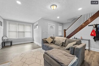 1211 Arkansas Ave in Pittsburgh, PA - Building Photo - Building Photo