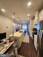 140 Stowe Dr in Gaithersburg, MD - Building Photo - Building Photo