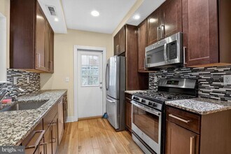 1237 N Hollywood St in Philadelphia, PA - Building Photo - Building Photo