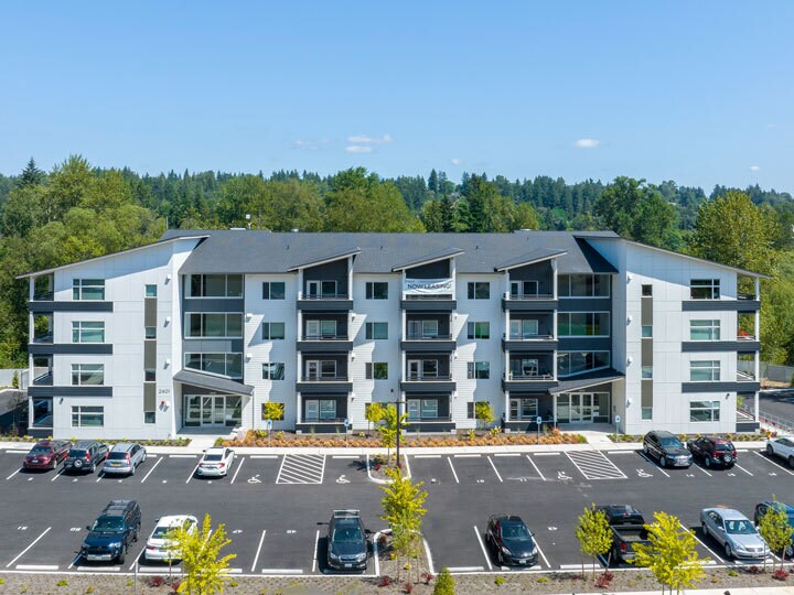 T2401-211 in Lake Stevens, WA - Foto de edificio