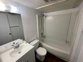 1603 Onion Creek Village Dr in Round Rock, TX - Building Photo - Building Photo