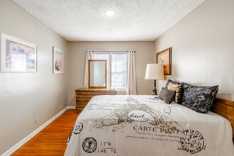 The Elms Apartments in Wichita, KS - Building Photo - Interior Photo