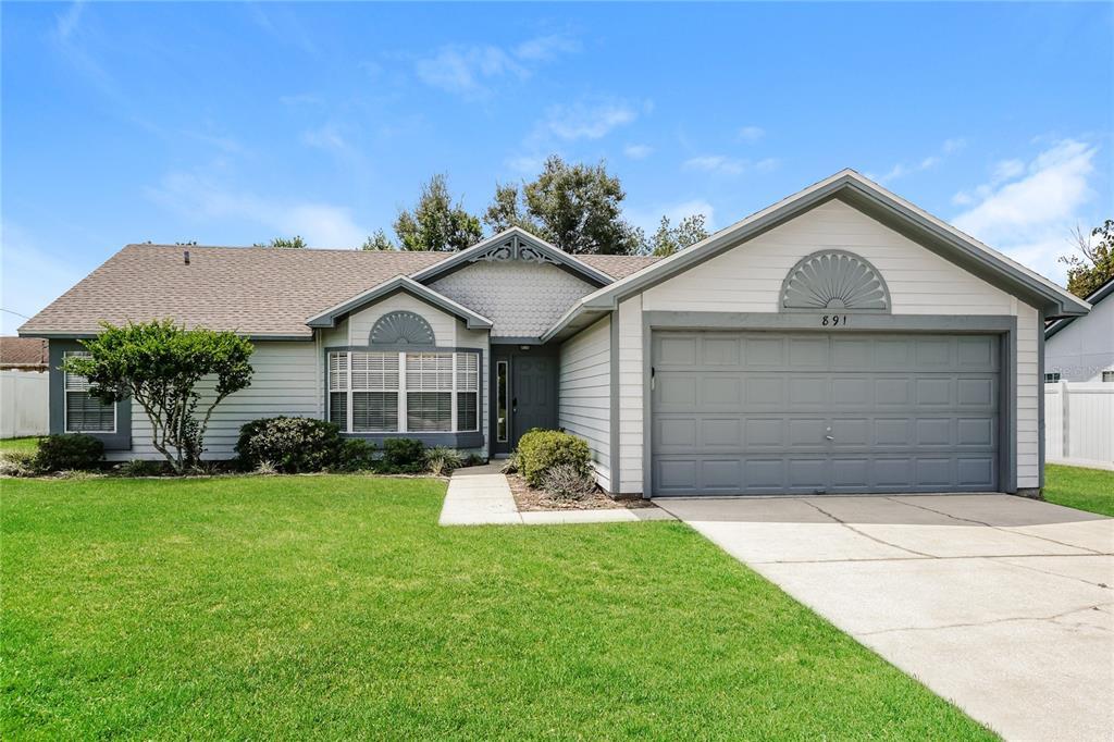 891 N Atmore Cir in Deltona, FL - Building Photo