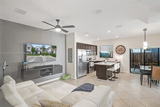 391 NE 208th Terrace in Miami, FL - Building Photo - Building Photo