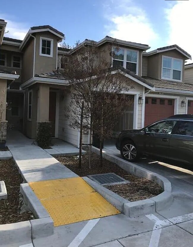 209 Elworthy Ranch Cir, Unit #4