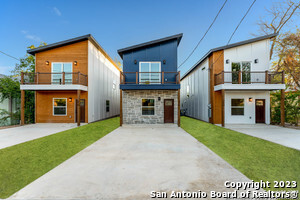 216 Cooper St in San Antonio, TX - Foto de edificio - Building Photo