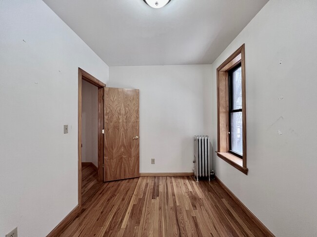 75 Cabrini Blvd in New York, NY - Building Photo - Building Photo