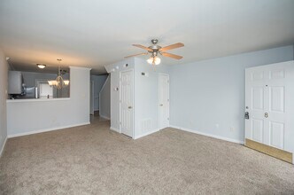 8 Cheltenham Dr in Clayton, NC - Building Photo - Building Photo