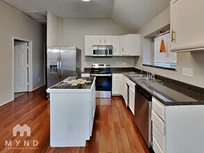 6925 Sugar Maple Creek in Plano, TX - Foto de edificio - Building Photo