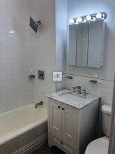 EAST 72 STREET in New York, NY - Building Photo - Building Photo